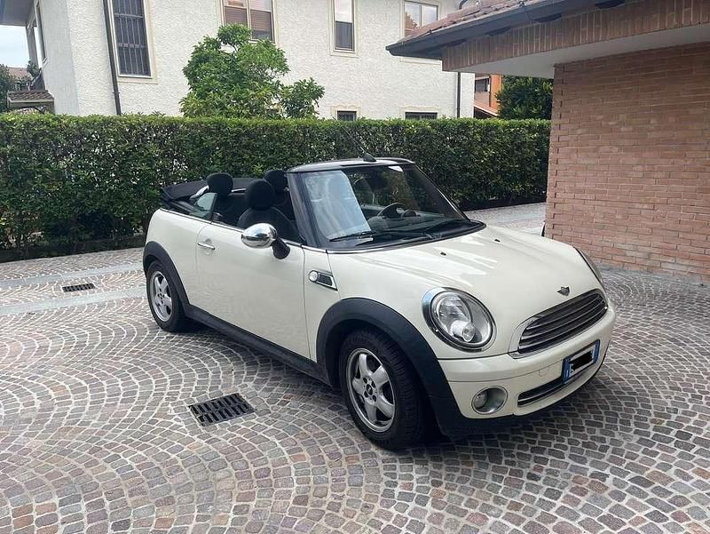 Bianco Usata 2010 Mini One Cabriolet Cabrio | 6800 € (Ottimo prezzo) - Immagine 1/4
