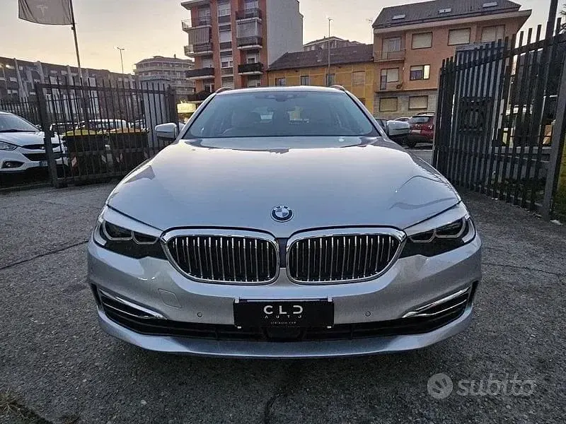 Usata BMW 520 Luxury Line 190 CV (139 kW) 2019 Grigio Station wagon