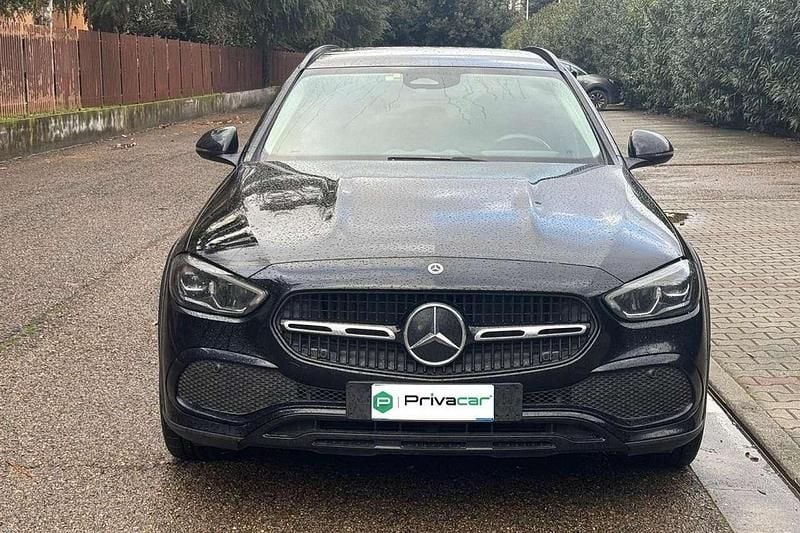 Usata Mercedes C220 Premium 200 CV (147 kW) 2023 Nero Station wagon
