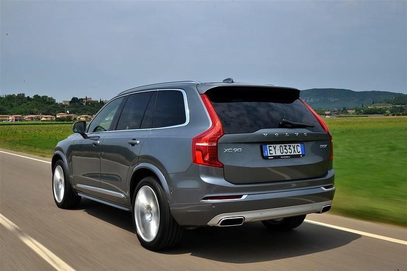 Usata Volvo XC90 Plus 235 CV (172 kW) 2023 Grigio SUV