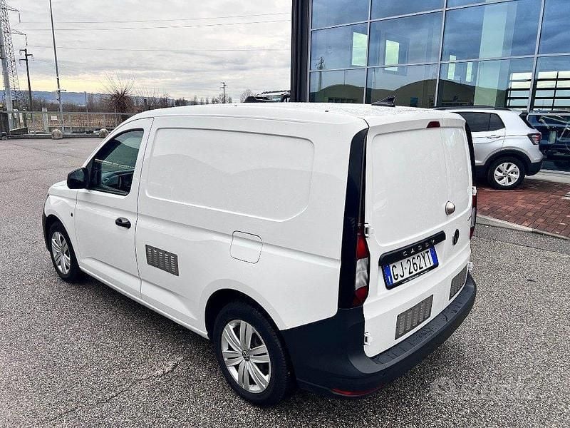 Usata VW Caddy Business 122 CV (89 kW) 2022 Bianco Monovolume