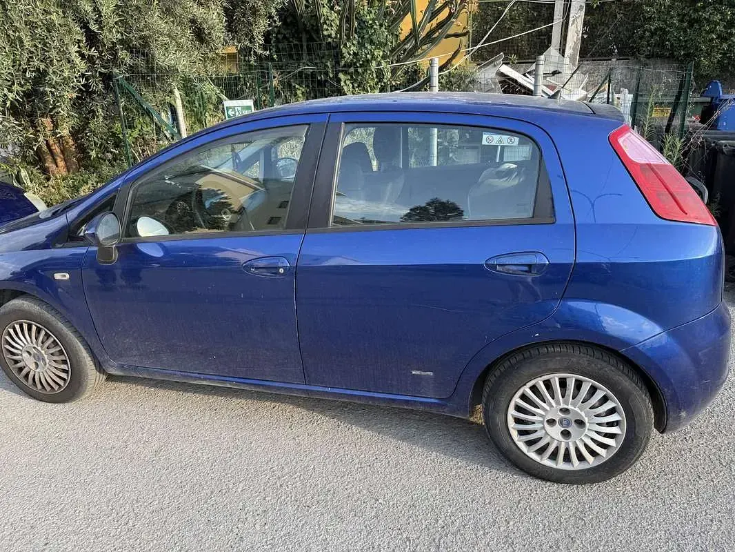 Usata Fiat Grande Punto Active 75 CV (55 kW) 2007 Utilitaria