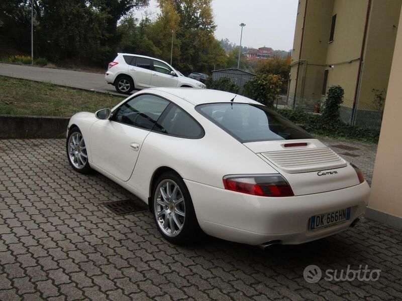Usata Porsche 911 300 CV (220 kW) 1999 Bianco Coupé