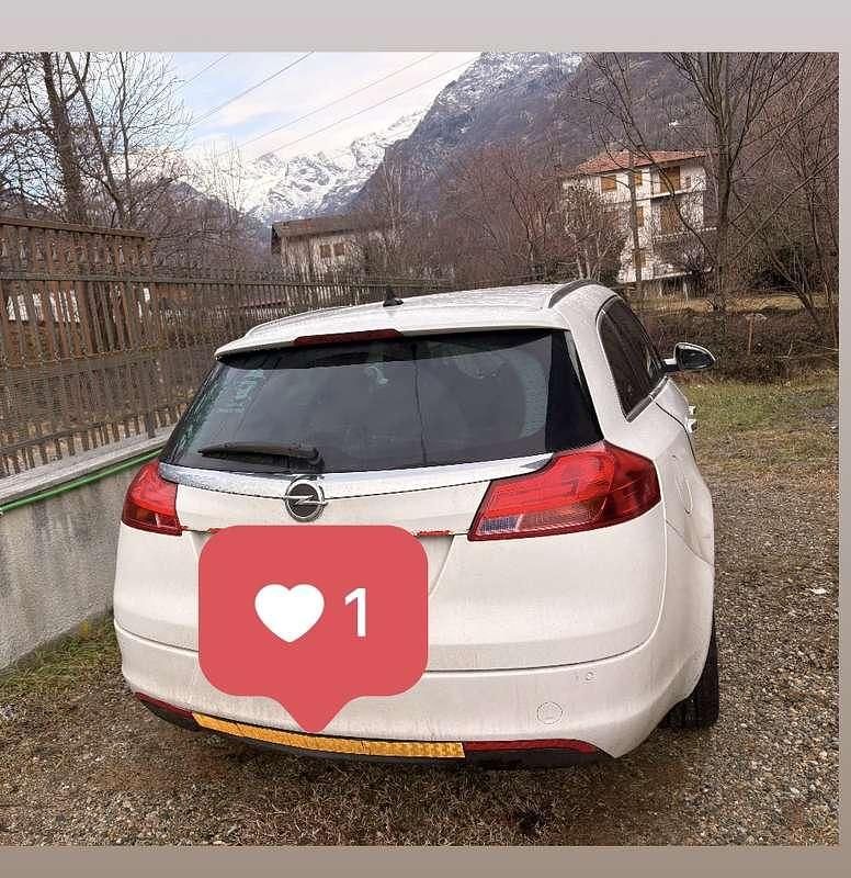 Usata Opel Insignia Cosmo 160 CV (117 kW) 2012 Bianco Station wagon
