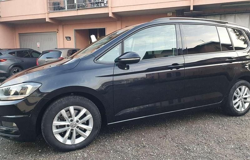 Usata VW Touran Executive 116 CV (85 kW) 2018 Nero Monovolume