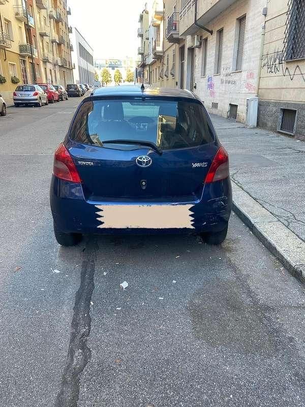 Usata Toyota Yaris Sol 87 CV (63 kW) 2007 Utilitaria
