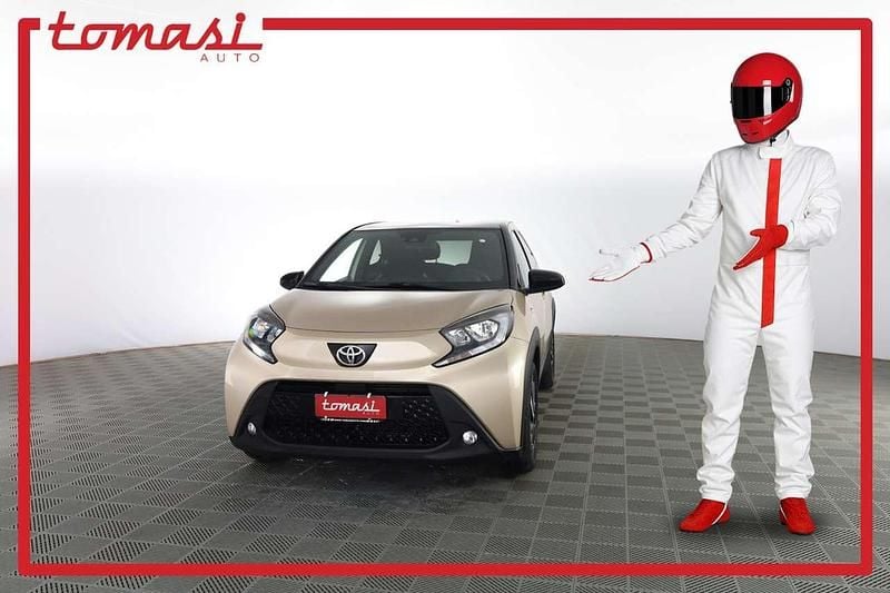 Ginger beige/black Usata 2025 Toyota Aygo X Trend SUV | 17.200 € (Buon prezzo) - Immagine 1/4