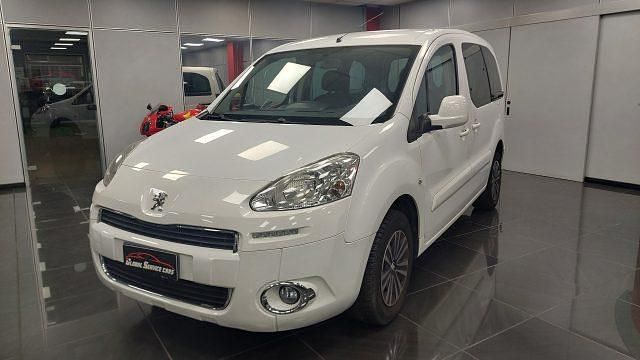Usata Peugeot Partner Tepee 92 CV (67 kW) 2013 Bianco Monovolume
