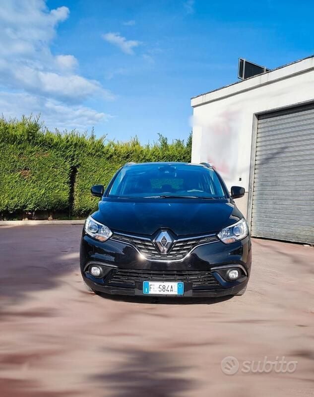 Nero Usata 2017 Renault Grand Scénic IV Life Monovolume | 12.000 € (Buon prezzo) - Immagine 1/4