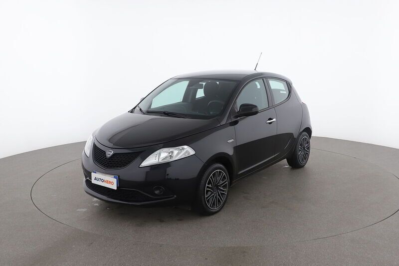 Nero Usata 2018 Lancia Ypsilon Gold Due volumi | 9899 € (Buon prezzo) - Immagine 1/3
