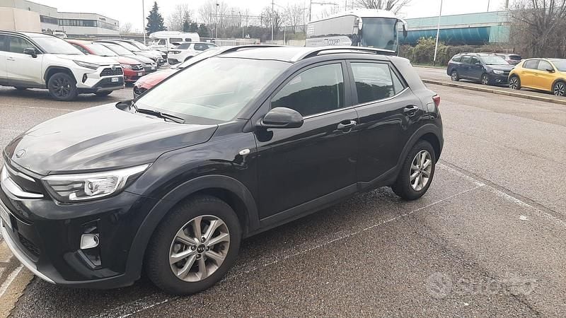 Usata Kia Stonic Style 110 CV (80 kW) 2018 Nero SUV