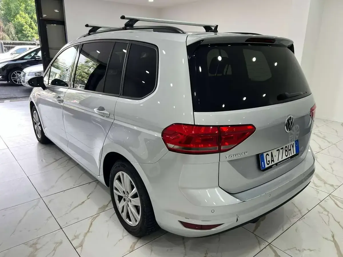 Usata VW Touran Business 116 CV (85 kW) 2020 Grigio Monovolume