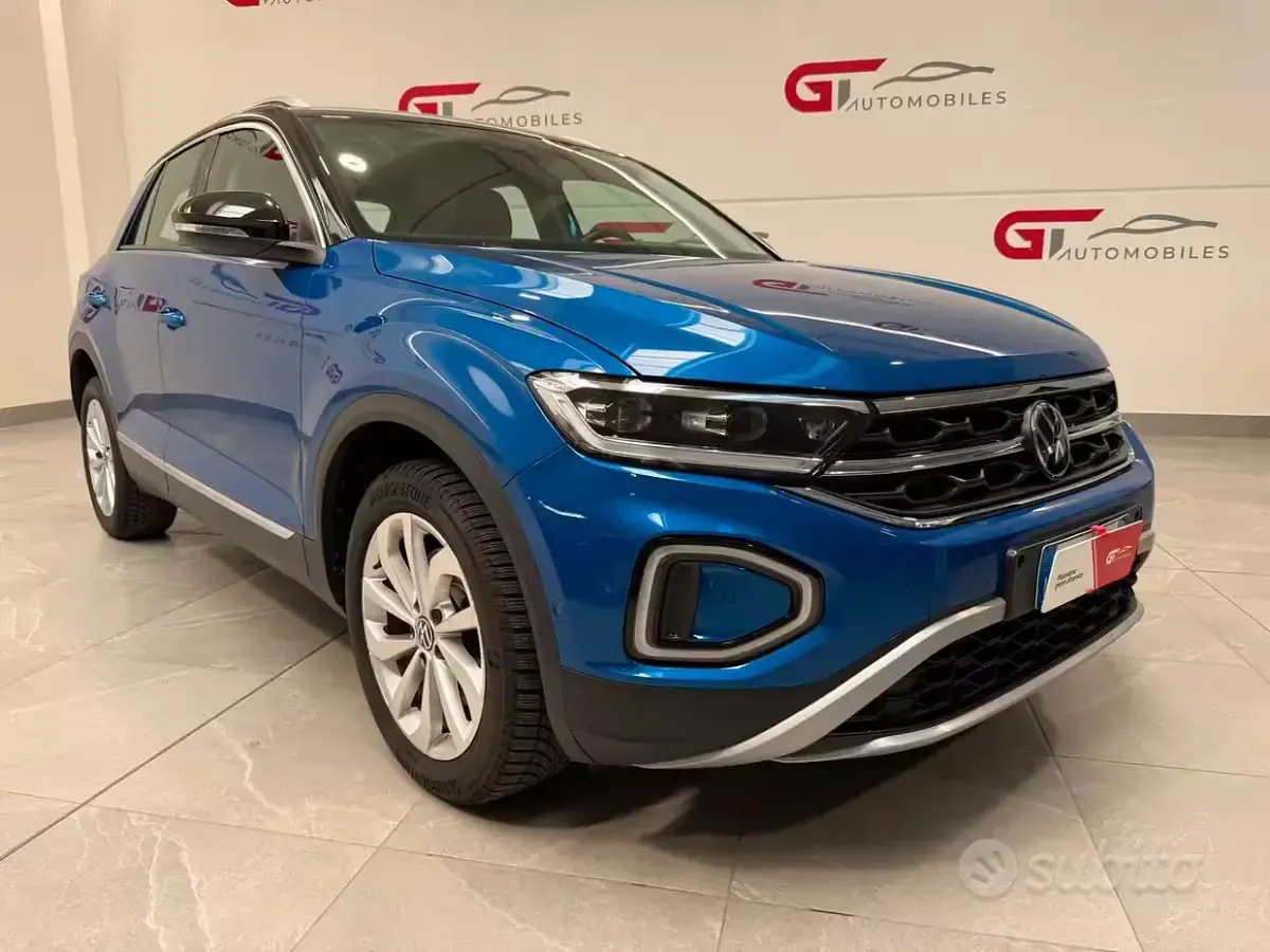 Usata VW T-Roc Style 150 CV (110 kW) 2023 Blu/azzurro SUV