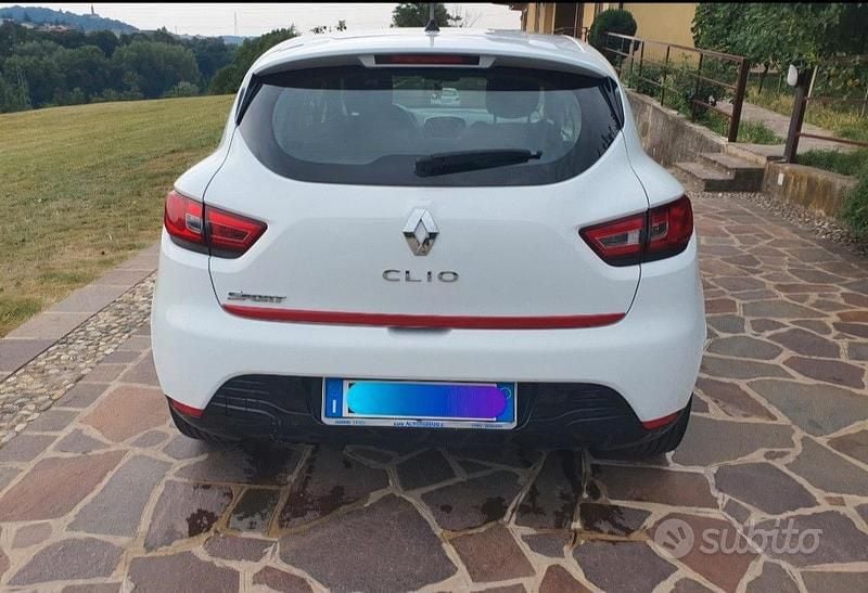Usata Renault Clio IV 75 CV (55 kW) 2013 Bianco Berlina