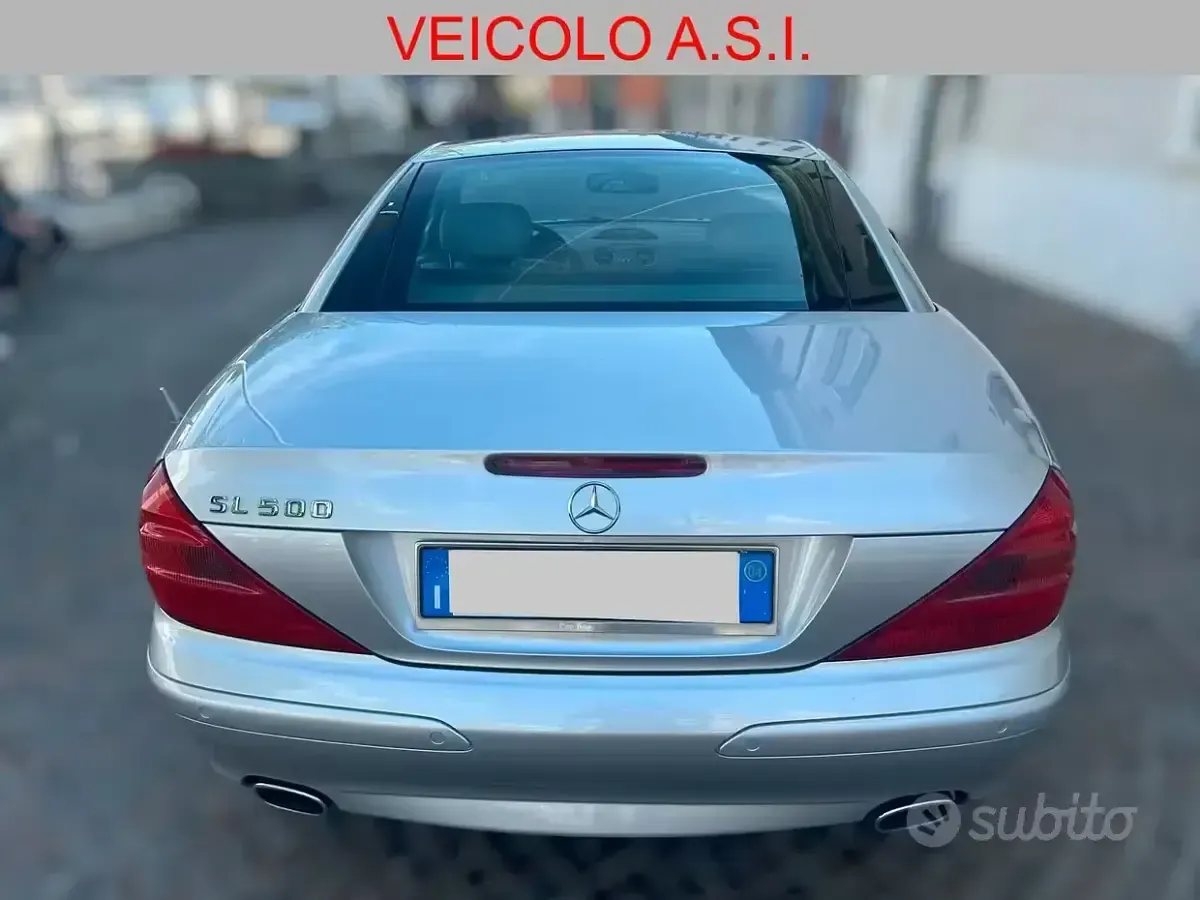 Usata Mercedes SL500 306 CV (225 kW) 2004 Grigio Cabrio