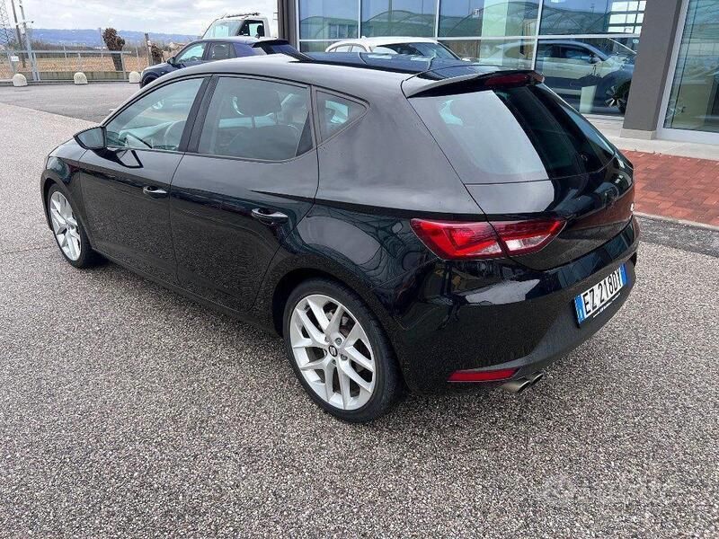 Usata Seat Leon FR 150 CV (110 kW) 2015 Nero Berlina