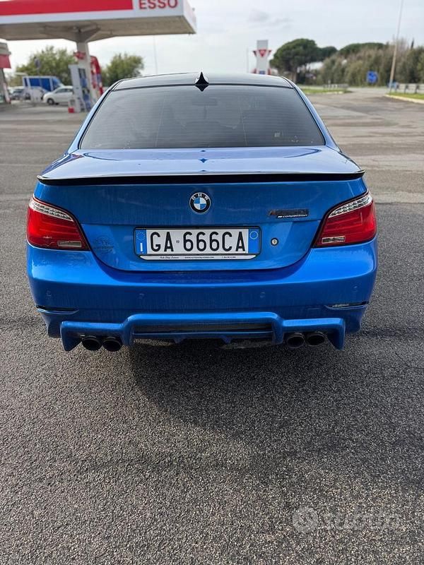 Usata BMW 550 Comfort Edition 367 CV (269 kW) 2006 Blu Berlina