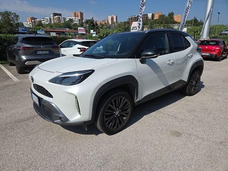 Bianco Usata 2021 Toyota Yaris Cross SUV | 20.500 € (Buon prezzo) - Immagine 1/4