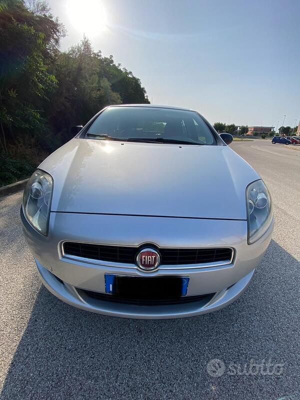 Usata Fiat Bravo 105 CV (77 kW) 2014 Grigio Utilitaria