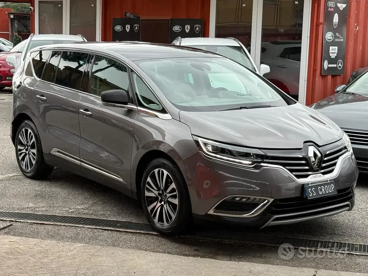 Usado Renault Espace Initiale Paris 160 CV (117 kW) 2018 Gris Monovolumen