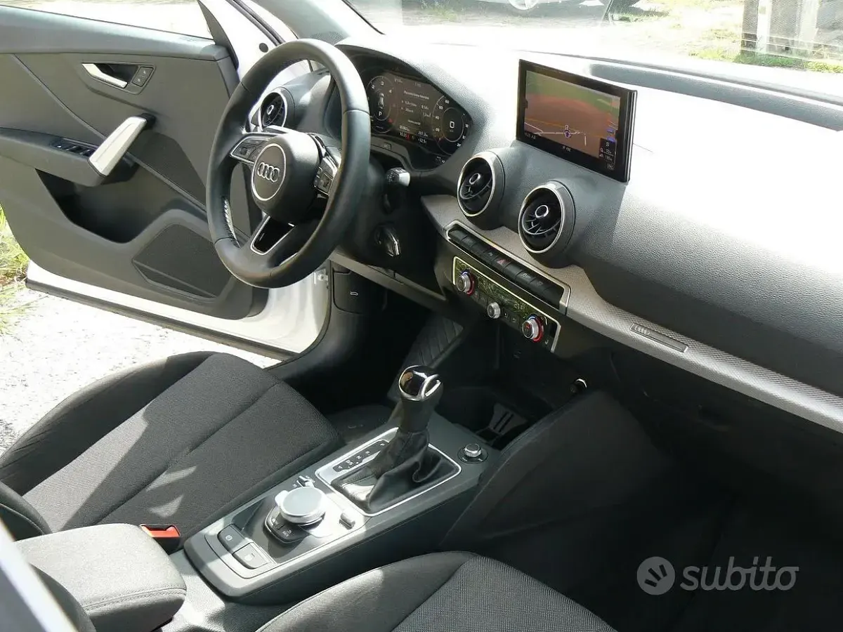 Usata Audi Q2 Business 150 CV (110 kW) 2023 Bianco SUV