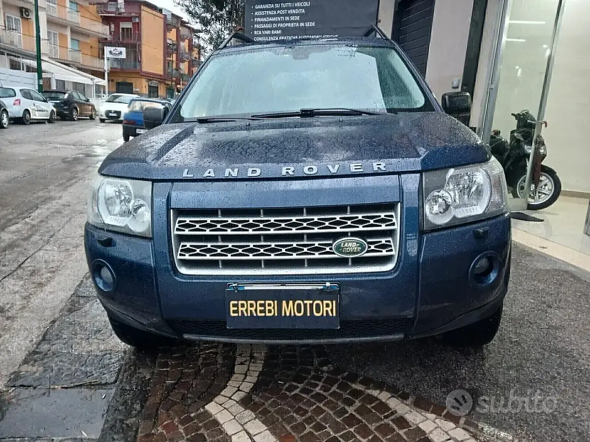 Usata Land Rover Freelander 2 160 CV (117 kW) 2010 Blu SUV