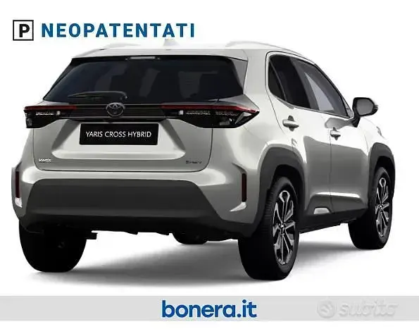 Nuova Toyota Yaris Cross Trend 131 CV (96 kW) 2026 Bianco SUV