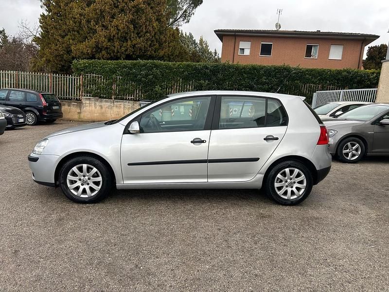 Usata VW Golf VI 102 CV (75 kW) 2008 Argento Utilitaria