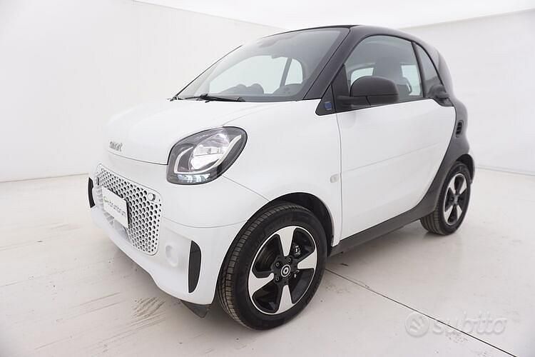 Usata Smart ForTwo Coupé Passion 60 kW (82 CV) 2022 Bianco Utilitaria