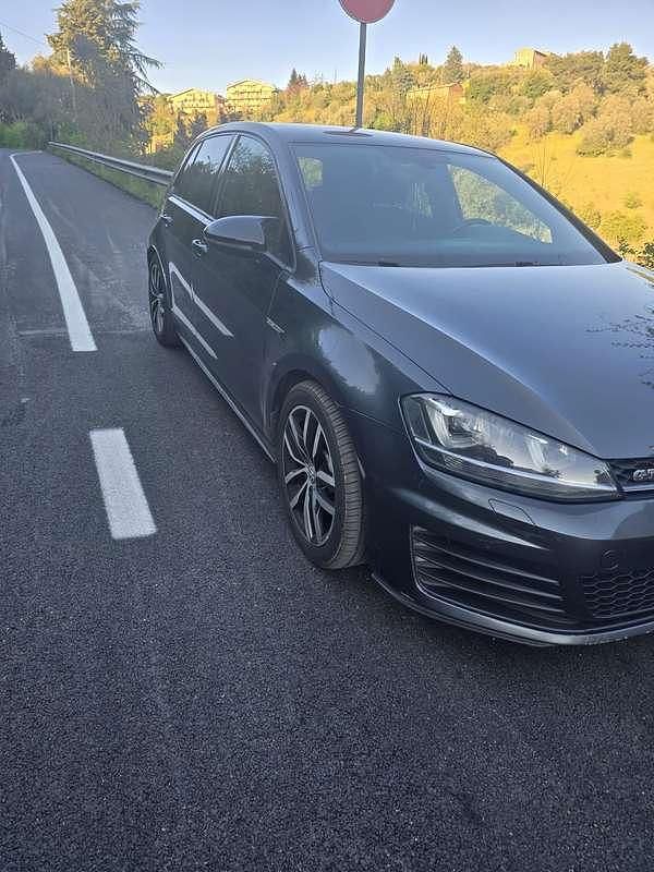 Second-hand VW Golf VII GTD 184 CP (135 kW) 2016 Berlinǎ