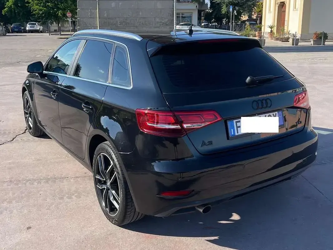 Usata Audi A3 Ambiente 110 CV (80 kW) 2016 Nero Berlina