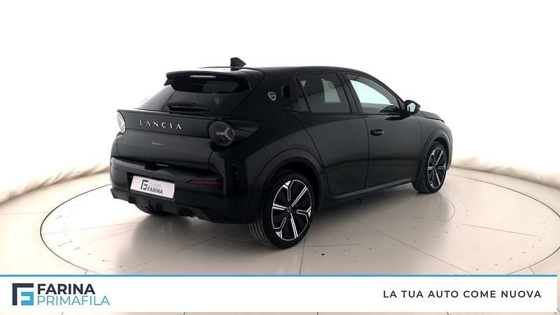 Usata Lancia Ypsilon 101 CV (74 kW) 2025 Nero Utilitaria