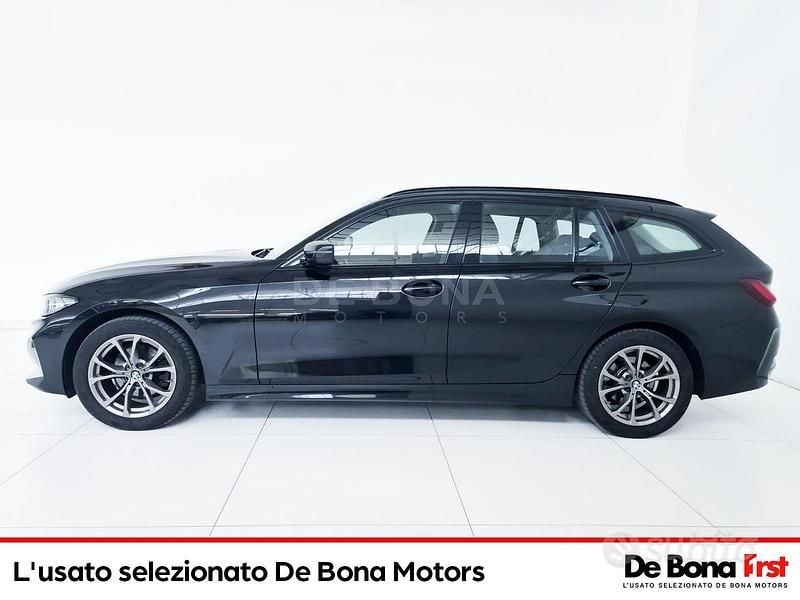 Usata BMW 320e Comfort Edition 2022 Nero Station wagon