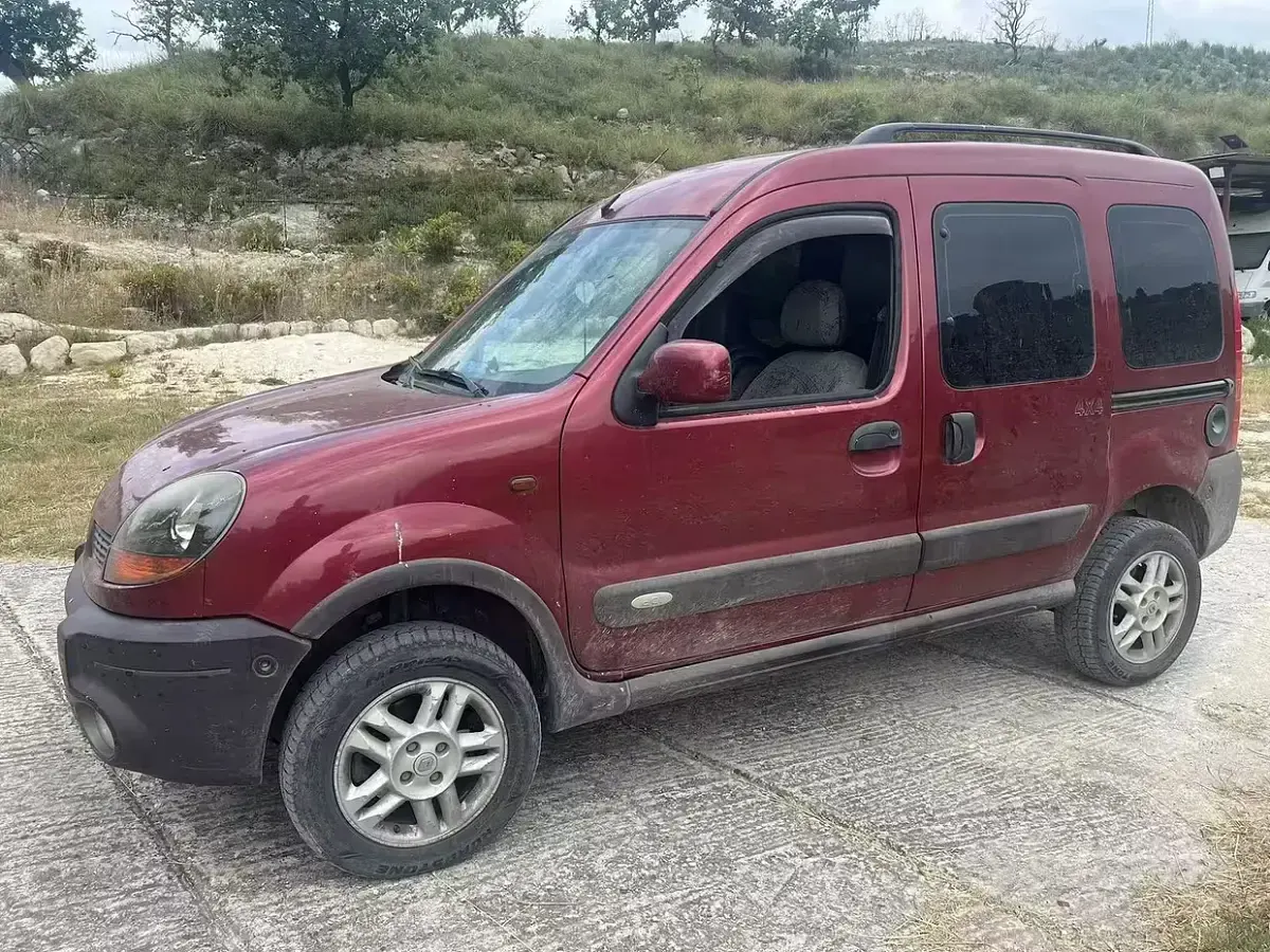Usata Renault Kangoo 84 CV (61 kW) 2003 Monovolume