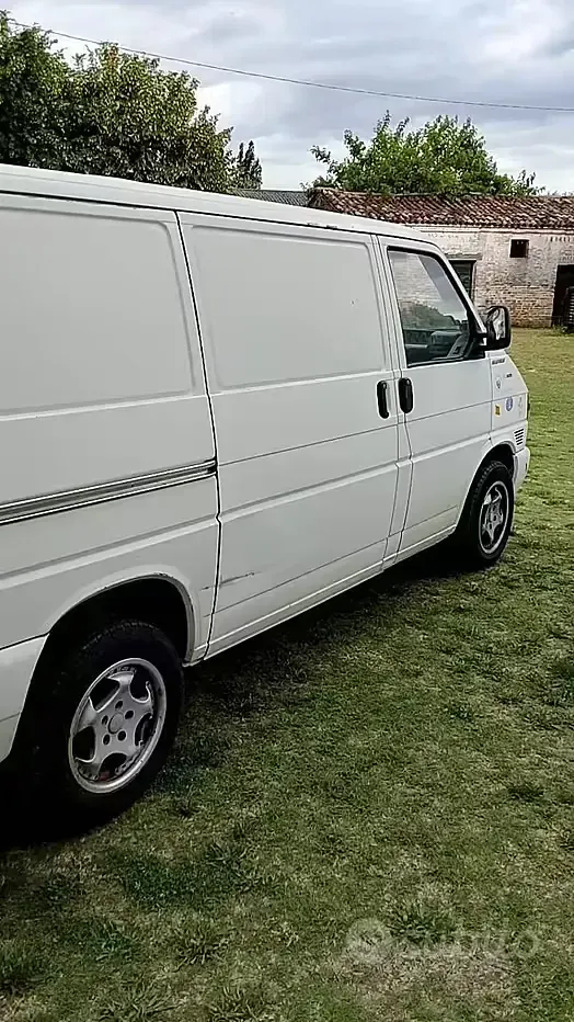 Usata VW Transporter 75 CV (55 kW) 2000 Furgone