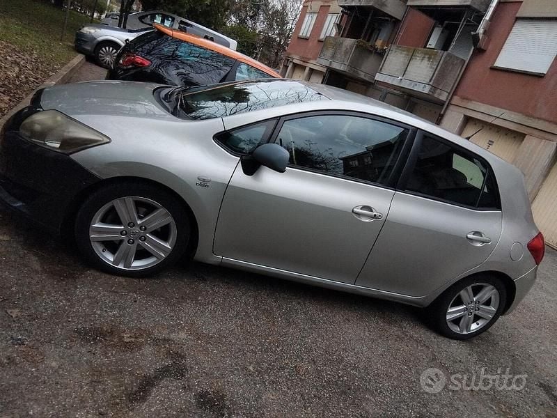 Usata Toyota Auris 2007 Grigio Berlina