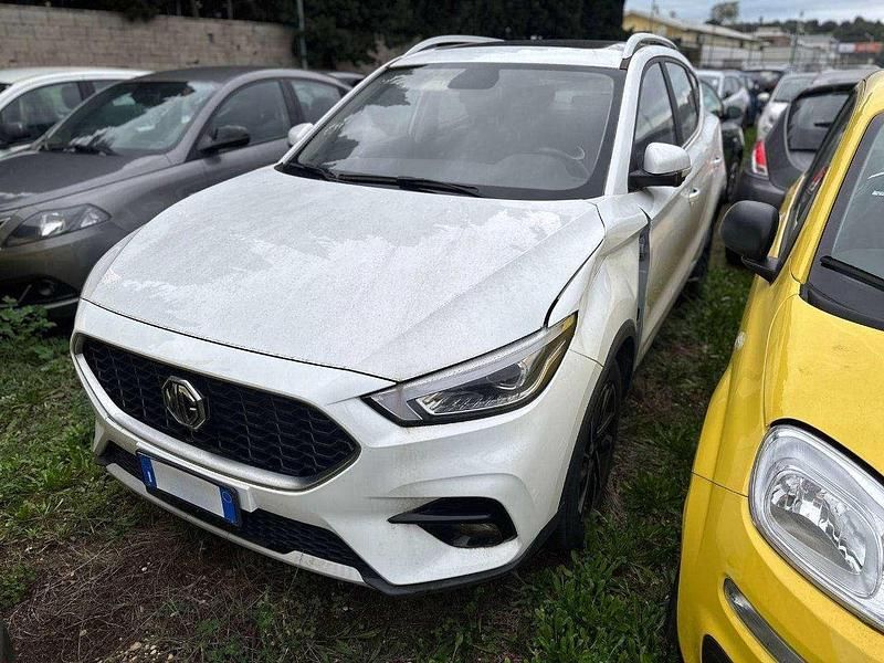 Usado MG ZS Luxury 111 CV (81 kW) 2023 Blanco SUV
