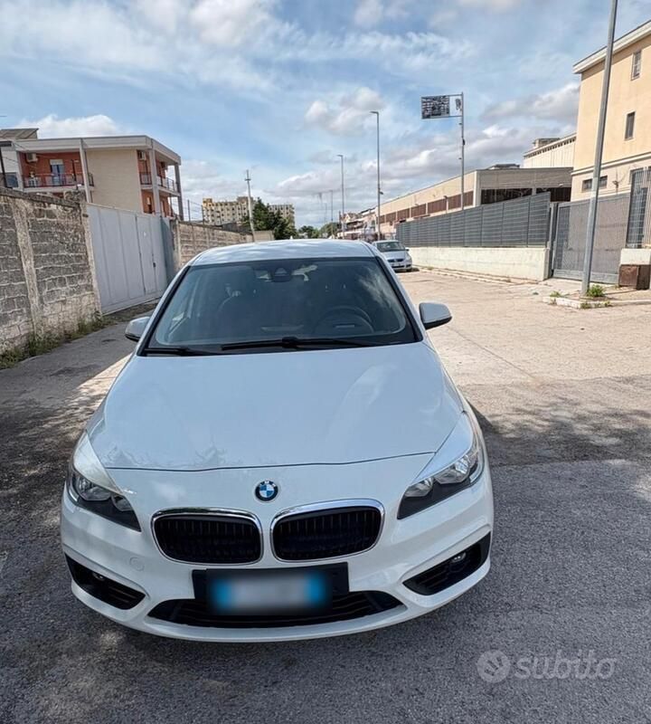 Usata BMW 216 Active Tourer Luxury Line 116 CV (85 kW) 2017 Bianco Monovolume