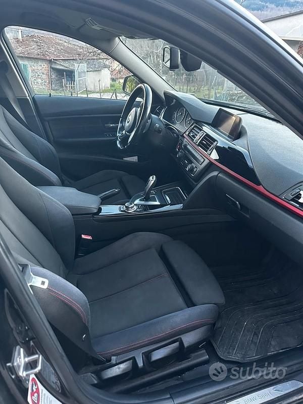 Usata BMW 320 Sport Line 2014 Nero Station wagon