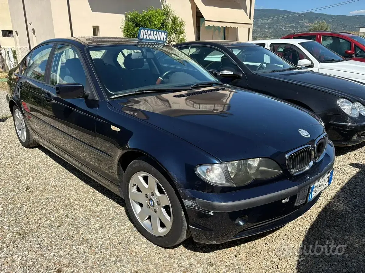 Usata BMW 320 150 CV (110 kW) 2004 Blu Berlina