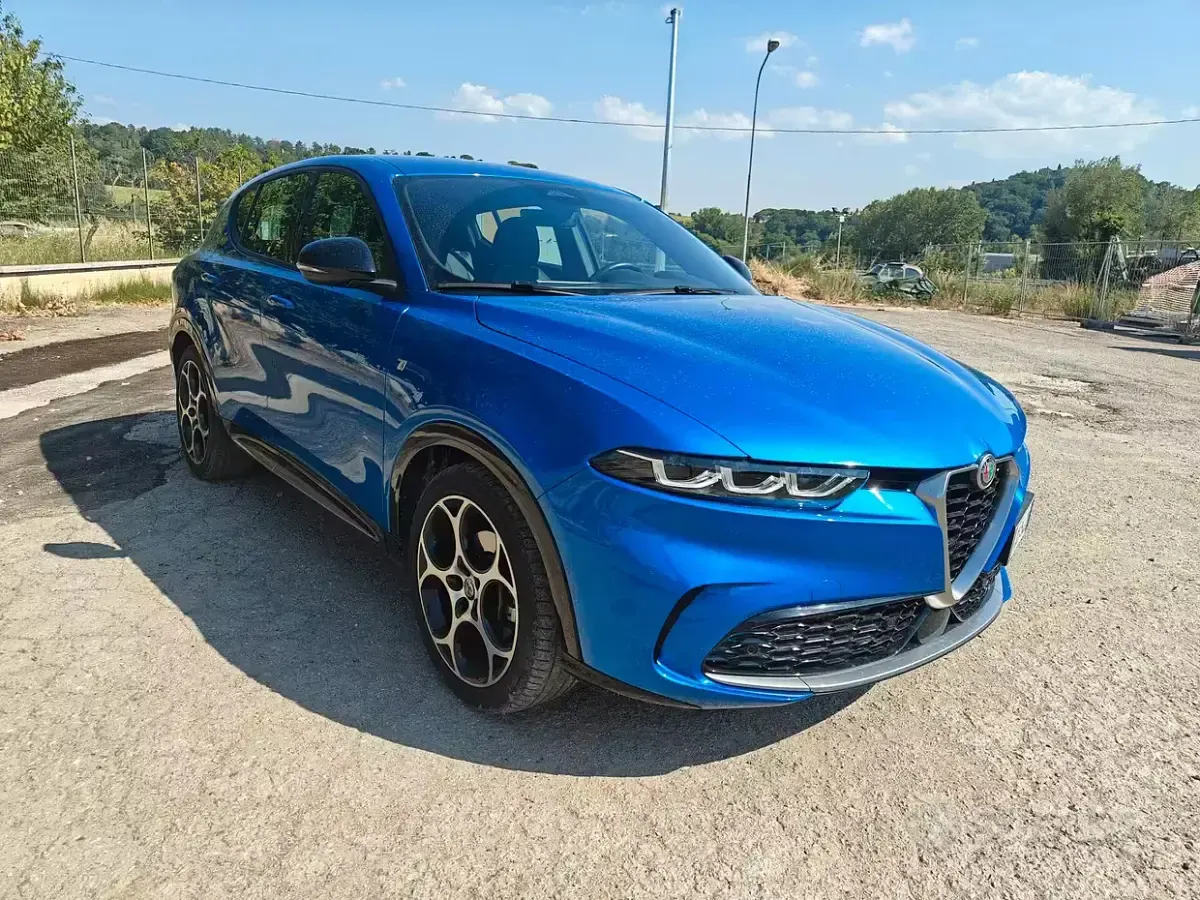 Usata Alfa Romeo Tonale 131 CV (96 kW) 2024 Bluazzurro SUV