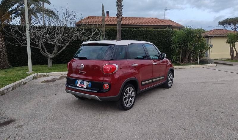 Usata Fiat 500L Trekking 85 CV (62 kW) 2014 Rosso Monovolume
