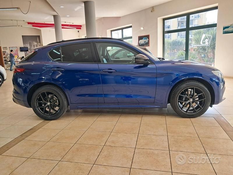 Usata Alfa Romeo Stelvio Veloce 210 CV (154 kW) 2021 Blu SUV