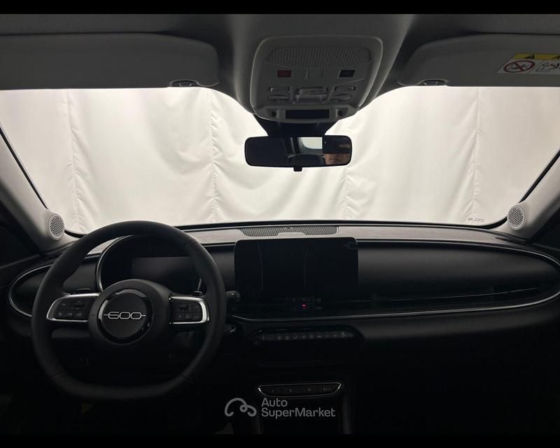Nuova Fiat 600 101 CV (74 kW) 2026 Nero SUV