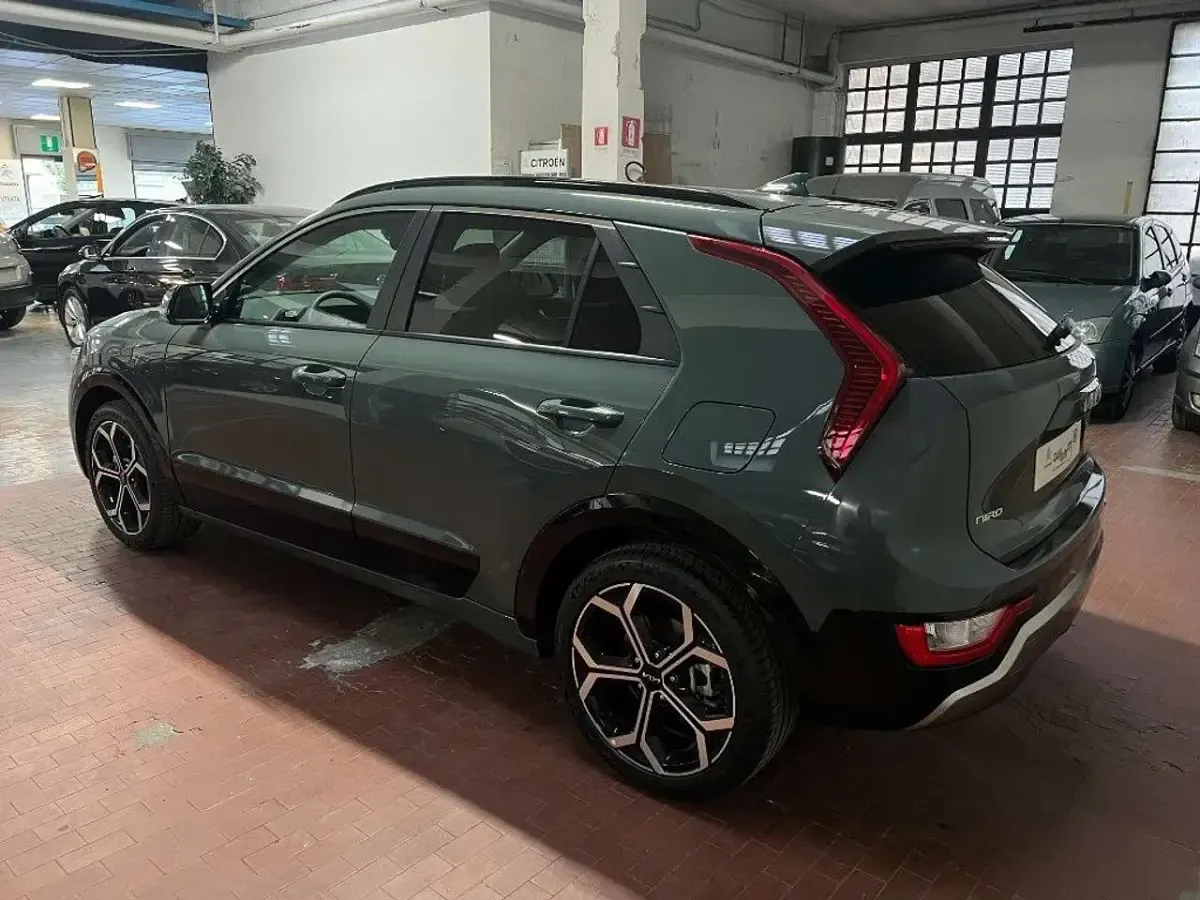 Nuova Kia Niro 105 CV (77 kW) 2026 Rosso SUV