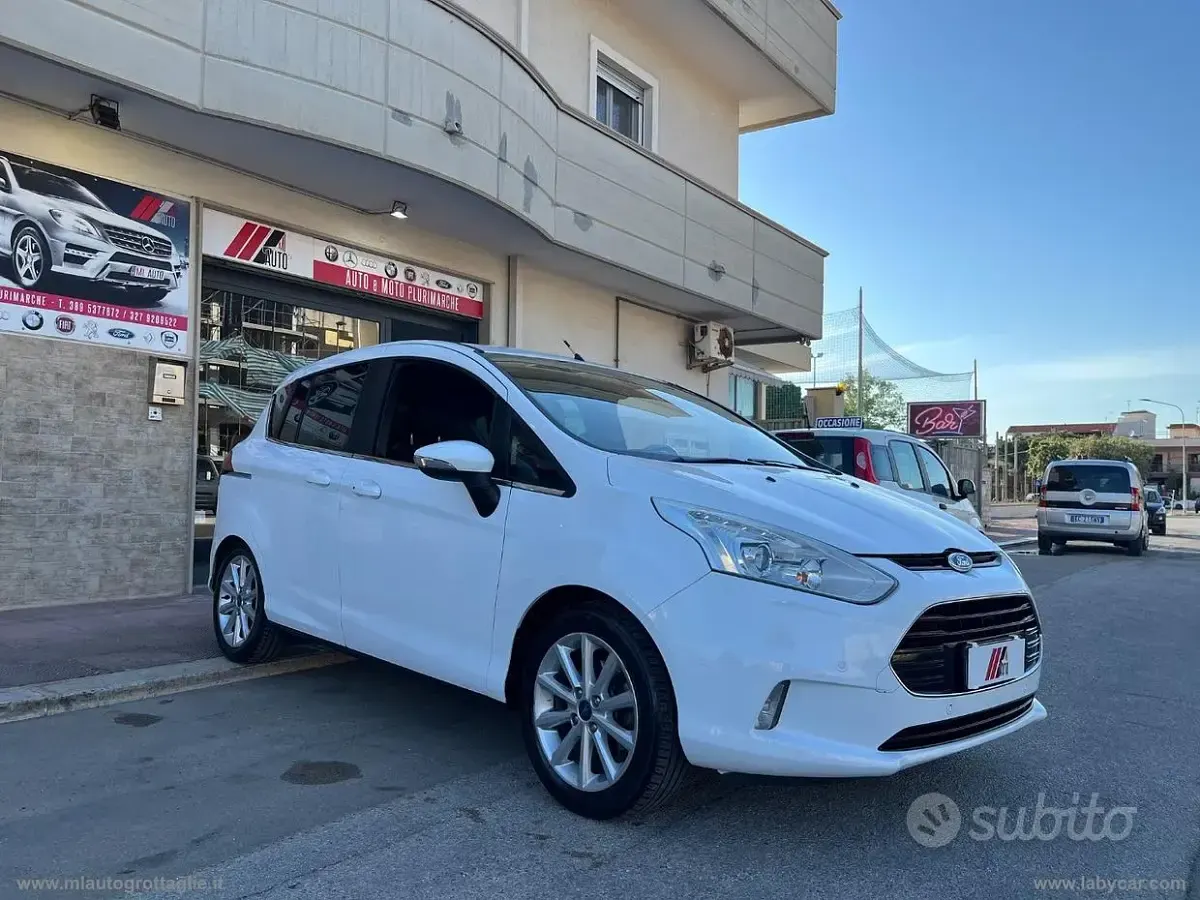 Usado Ford B-MAX Titanium X 75 CV (55 kW) 2016 Blanco Monovolumen