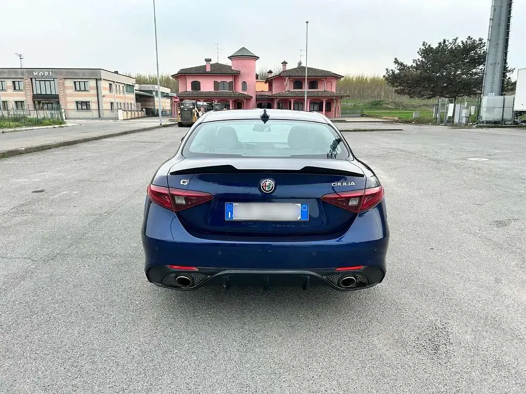 Usata Alfa Romeo Giulia Veloce 211 CV (155 kW) 2017 Berlina