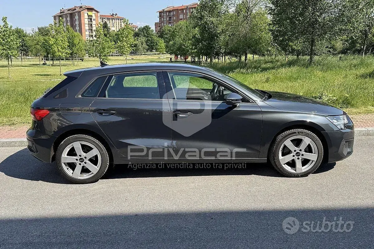 Usata Audi A3 Sportback Advanced 116 CV (85 kW) 2022 Grigio Utilitaria