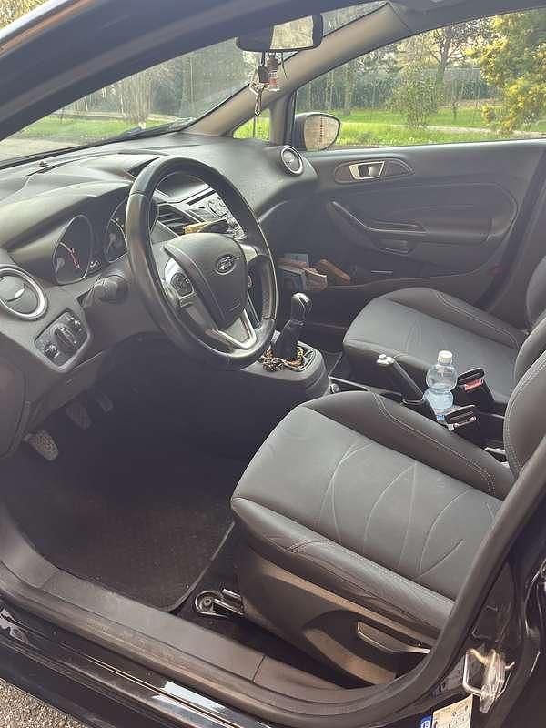 Usata Ford Fiesta Business Edition 75 CV (55 kW) 2016 Berlina