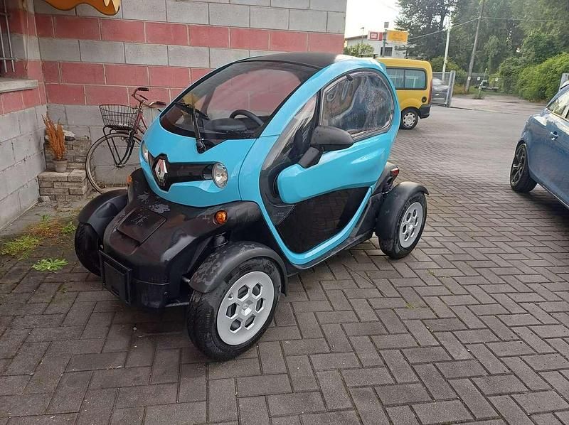 Usata Renault Twizy Life 17 kW (24 CV) 2020 Blu/azzurro Utilitaria